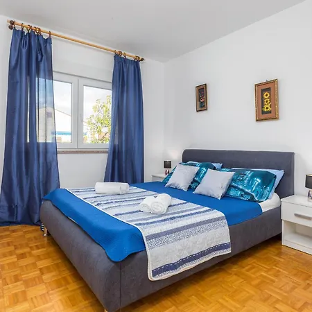 Διαμέρισμα 3 Bedroom Stunning In