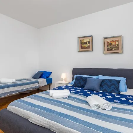 Stunning In With Wifi Apartment *