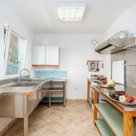 3 Bedroom Stunning In Διαμέρισμα